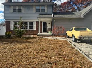 68 Joyce Dr FLOOR 1, Hauppauge, NY 11788