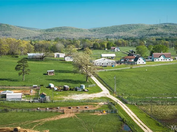 260 Kentucky Derby Ln, Arcadia, MO 63621