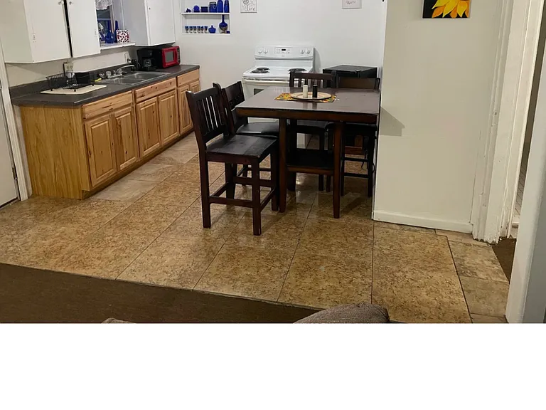7525 Coors Blvd SW #A — Photo 5