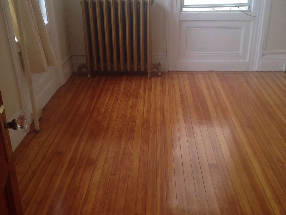 2nd image of 212 Warren St APT 3