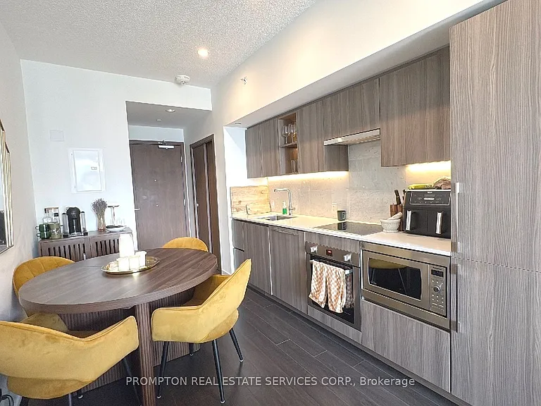 19 Bathurst St #3506 — Photo 9