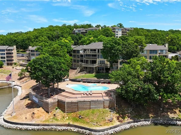 2500 Bay Point Ln APT 543, Osage Beach, MO 65065