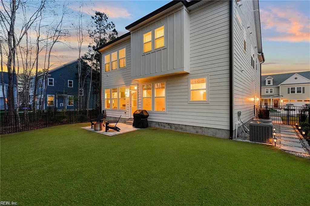 5 bed, 4.0 bath, 2622 sqft, $4,200 — Photo 3
