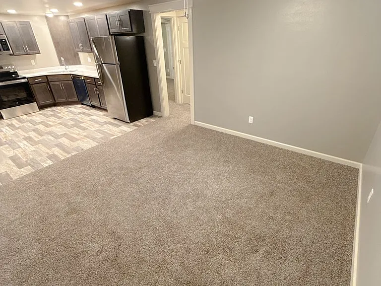 710 Harvest Dr — Photo 5
