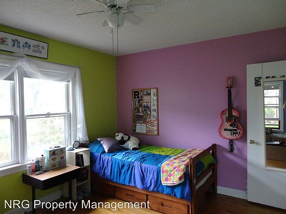 5th image of 6426 Girard Ave S