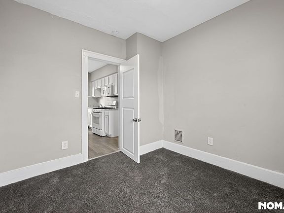 4th image of 3036 Gray St