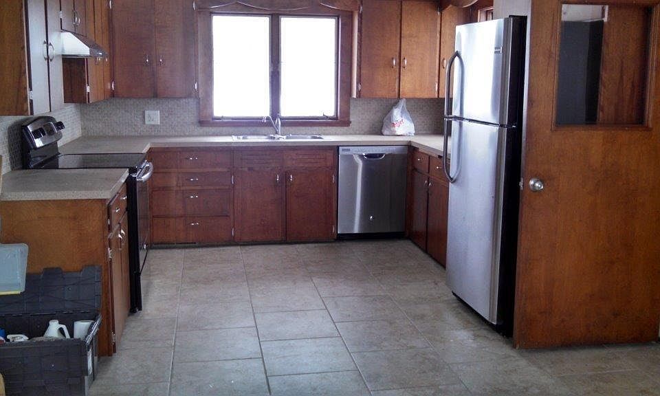 2nd image of 2853 Tittabawassee Rd