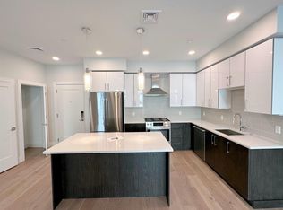 129 Highland Ave APT 2, Somerville, MA 02143