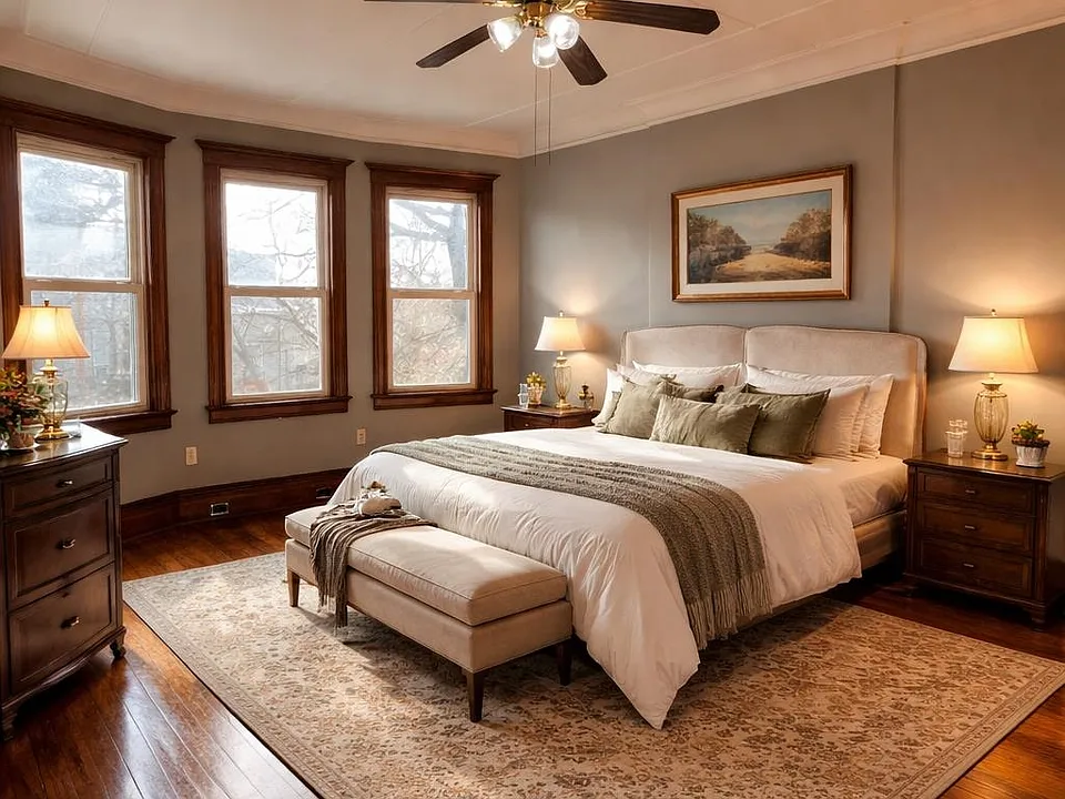 135 Sherman Pl #2