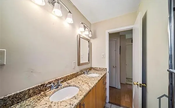 21516 Halworth Rd — Photo 17