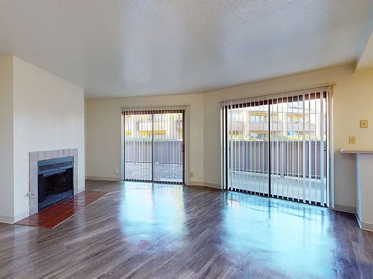 Pointe at Harden Ranch — Photo 10