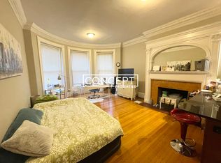 39 Bay State Rd APT 1F, Boston, MA 02215
