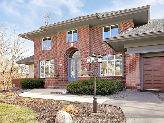 3rd image of 3654 Yuma Ln N