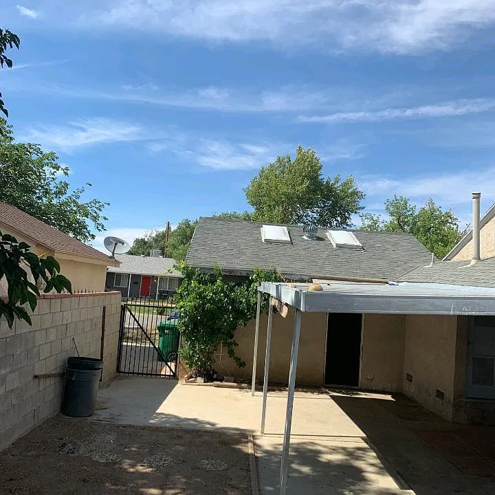 1714 E Avenue Q10