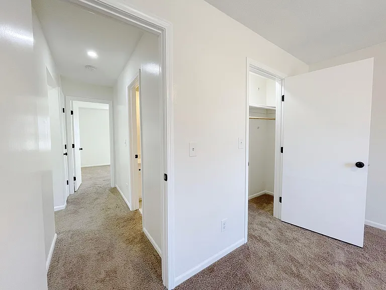 1415 La Chateau Dr — Photo 20