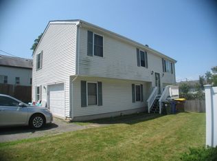 49 King St, Fall River, MA 02724