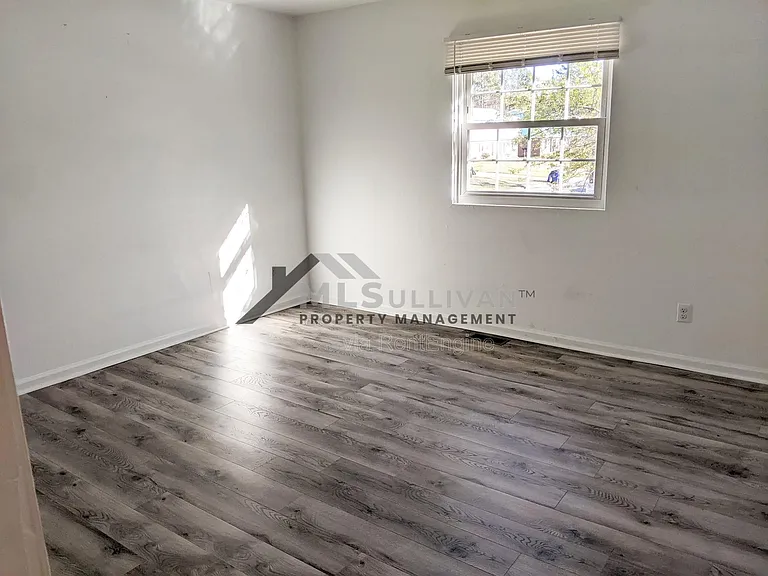 1302 Marne Ave — Photo 8