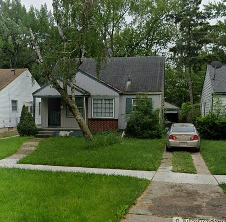 2nd image of 22633 Pembroke Ave