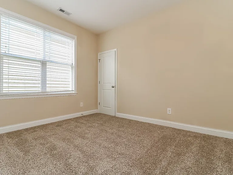 84 Denby Cir — Photo 14