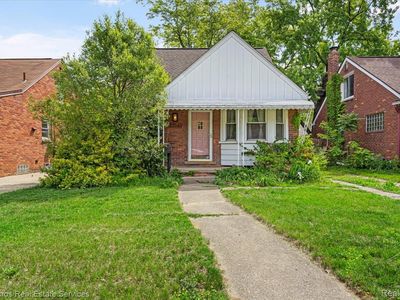 23240 Forest St, Oak Park, MI, 48237