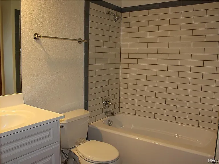 1810 Youngfield Ct #B — Photo 31