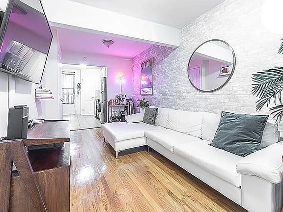 2nd image of 303 E 10th St APT 2