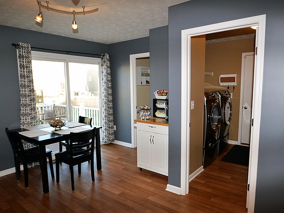 5th image of 482 Hemhill Dr