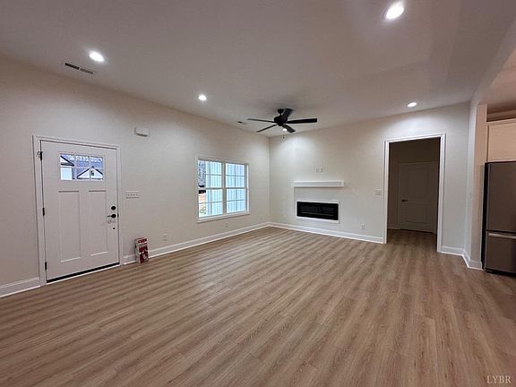 2nd image of 1 Willow Oak Drive