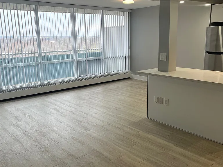 2160 Lakeshore Rd — Photo 33