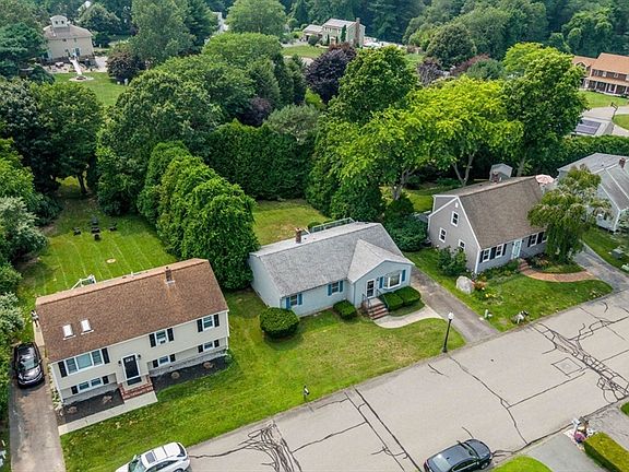 4th image of 52 Valley View Dr