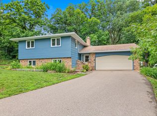 5915 Hidden Oaks Cir SE, Prior Lake, MN 55372