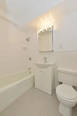 Sold by R New York | media 5