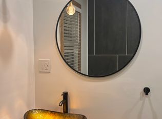 105 Dix St #105, Hamden, CT 06514