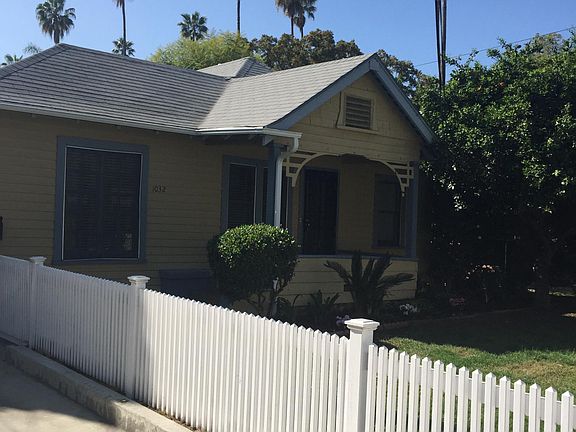 2nd image of 1032 Emerson St