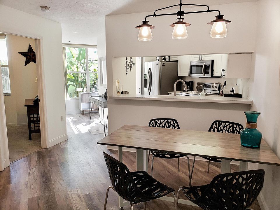 1st image of 1810 SE Hideaway Circle