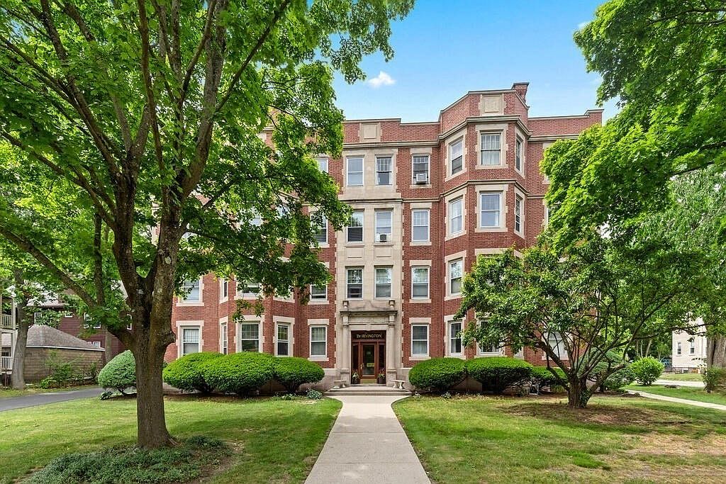 135 Pleasant St #17, Arlington, MA 02476 | Zillow