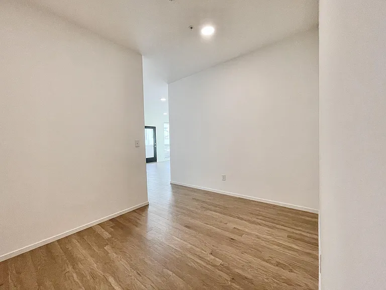 Flexroom or Office