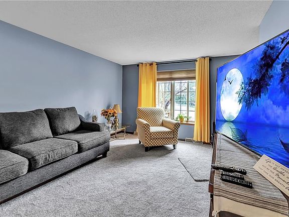 5th image of 1789 Como Park Blvd APT B