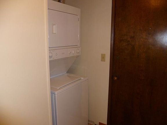 5th image of 13407 Greenwood Ave N APT 306C