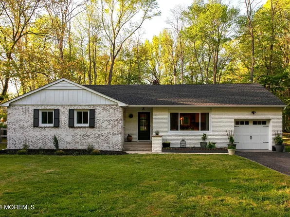 1584 W Front Street, Lincroft, NJ 07738