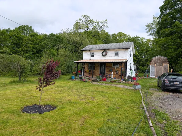 2286 Mercer West Middlesex Rd, West Middlesex, PA 16159