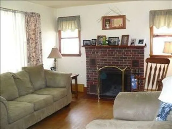 334 6th Ave, Troy, NY 12182