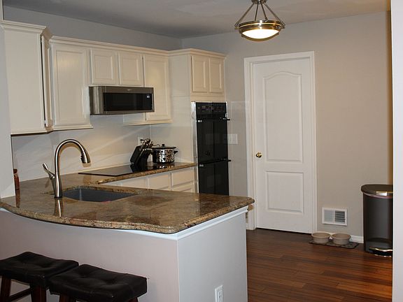 4th image of 1154 Fairways Blvd #1