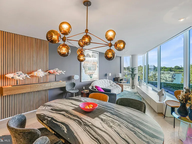 601 Wharf St SW #208 — Photo 8