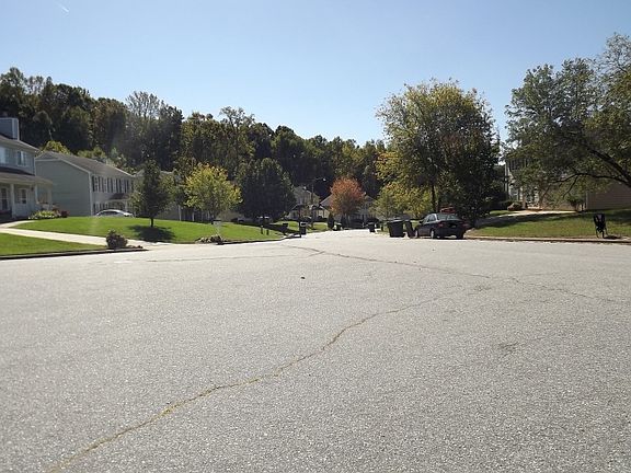 4th image of 1611 Coventry Woods Ct