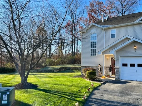 27 Stonehill Rd, Hardyston Twp., NJ 07419