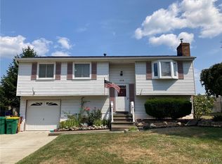 138 Crownview Ter, Hamburg, NY 14075