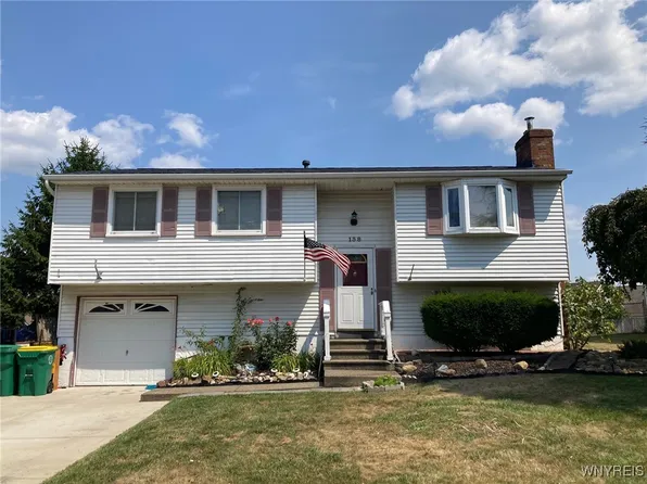 138 Crownview Ter, Hamburg, NY 14075