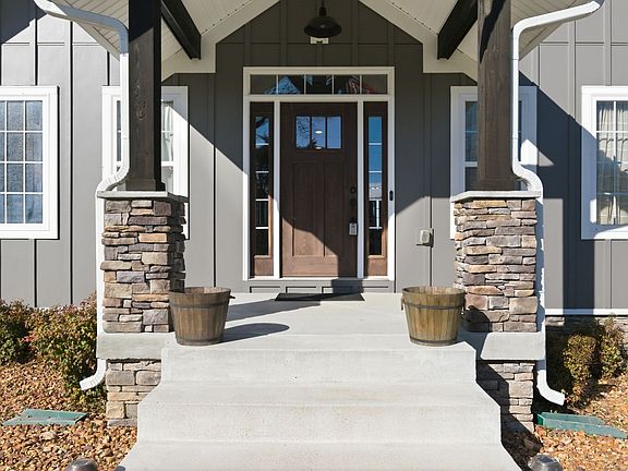 4th image of 4041 Liverworth Rd