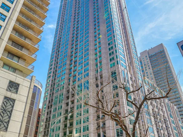 33 W Ontario St APT 17I, Chicago, IL 60654